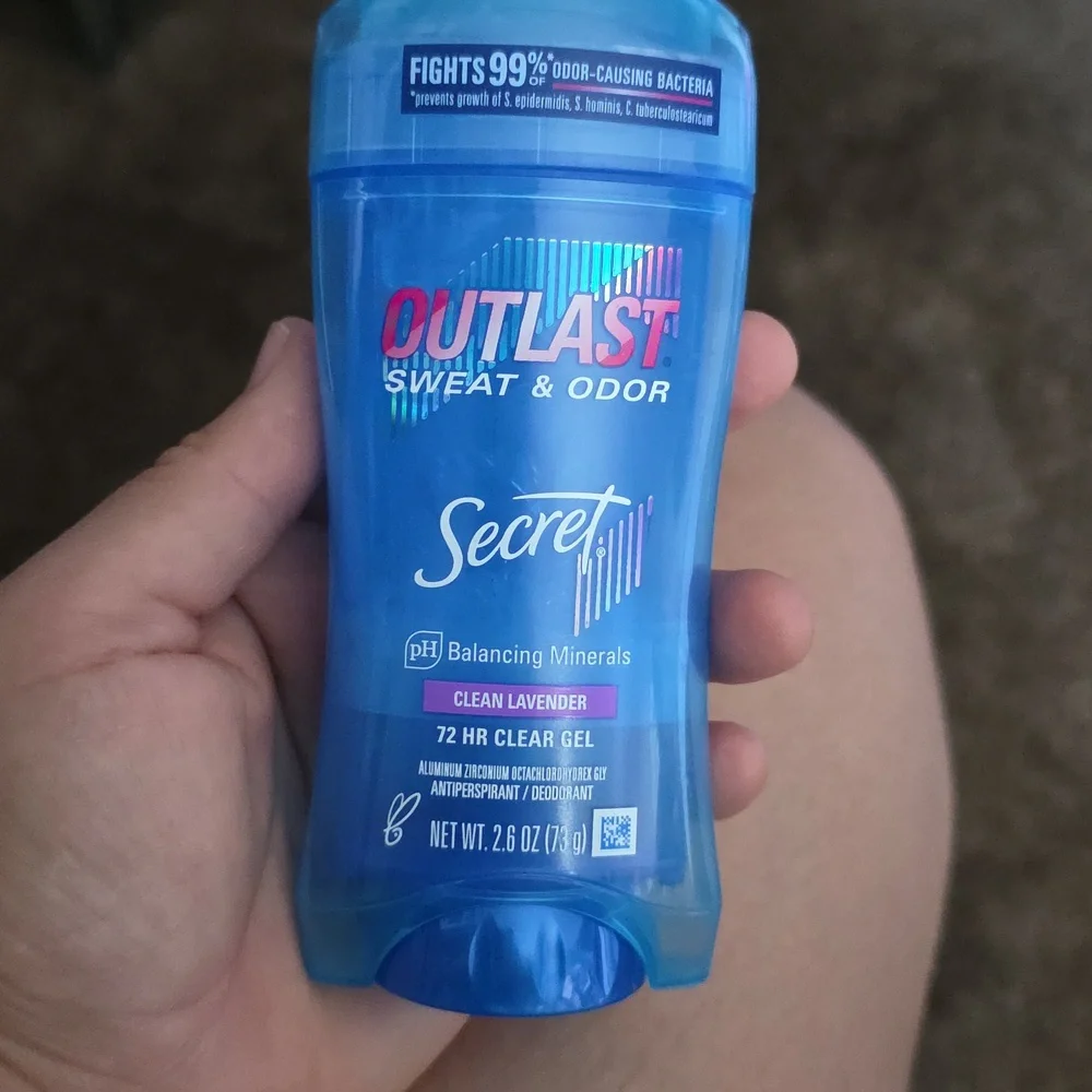 Secret Outlast, Sweat &‎ Odor, 72-Hour, Clear Gel, Clean Lavender Scent,